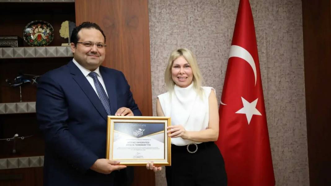 Akdeniz Üniversitesi ISIF’25’te Madalyalarla Parladı! 1